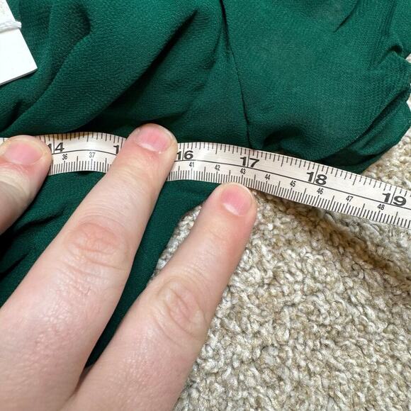 NWT Reformation Breanna Gathered Waist V Neck Flowy Dress in Emerald Green Sz 0 - Picture 6 of 6